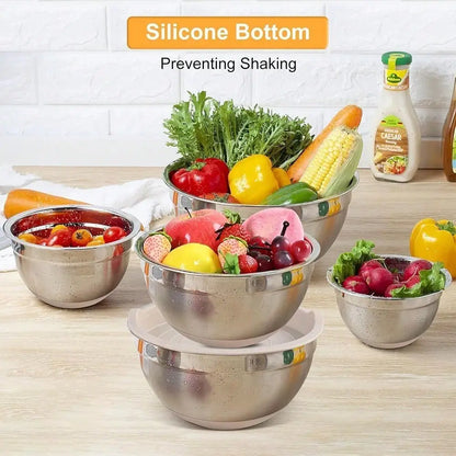 Mixing bowl set with sealed lid